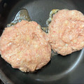 ☆すぬぴっぴ☆'s cooksnap of when they made ハンバーグステーキの下ごしらえ・作り置き.