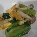 ともまお☆'s cooksnap of when they made 簡単☆10分以下☆青梗菜としめじの卵炒め.