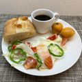 horseland's cooksnap of when they made ピザみたいな目玉焼き♬.