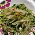 MYAR's cooksnap of when they made 【痩せ飯】もやしと豆苗のペペロンチーノ.
