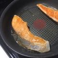 かなぽん☆☆'s cooksnap of when they made フライパンでふっくら〜☆ 焼き鮭の焼き方.