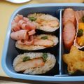 スパルタ弥勒さん's cooksnap of when they made お弁当♬　可愛いハムのお花♪.