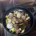 クックQT23CK☆'s cooksnap of when they made お手頃・殻付きホタテと春キャベツで酒蒸し.