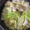 gumy's cooksnap of when they made 鶏肉でニンニク塩バター鍋.