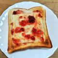 ＊なぁ＊'s cooksnap of when they made チーズジャムトースト.