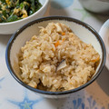 あやたろうmama's cooksnap of when they made 簡単激ウマ！鶏肉としめじの炊き込みご飯.