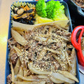 つぐしゅんママ's cooksnap of when they made 牛ごぼうと玉ねぎのガーリック甘辛炒め.