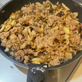 hiro_san♪'s cooksnap of when they made とっても簡単★豚こま肉ときのこの炒め物.