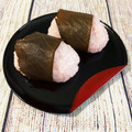 Truman08's cooksnap of when they made 炊飯器で簡単★もち米の桜餅♪.