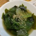 ポメちょん's cooksnap of when they made 焼肉のお供に☆余ったレタスと若芽のスープ.