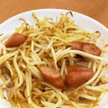 ママメイン！時々子供's cooksnap of when they made もやしとソーセージのカレー炒め.