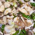 Realfree's cooksnap of when they made 柔らか鶏むね肉としめじのバタポン炒め。.