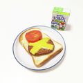みさきっちん♪'s cooksnap of when they made 簡単〜♪チーズハンバーグトースト.