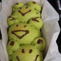 ゆっりー★'s cooksnap of when they made パウンドケーキ型で♪カエルのちぎりパン.