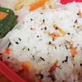 ｅｋ４'s cooksnap of when they made お弁当に♪簡単美味しいごま塩☆桜エビご飯.