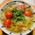 料理男子部🍻's cooksnap of when they made ワンタンの皮でコンソメスープ.