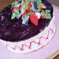 mikemino's cooksnap of when they made 贅沢な生チョコ de 苺のフレジエ♤.