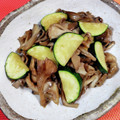 きゃんでぃ×2's cooksnap of when they made 舞茸とズッキーニのだし醤油炒め.