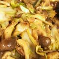 まちゃ之助's cooksnap of when they made キャベツとしめじのマヨポン炒め♡.