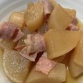 ゆみらんたん's cooksnap of when they made ほっこりするね☆大根とベーコンの煮物.