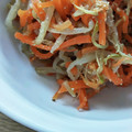あやぴぃ♡'s cooksnap of when they made 豆もやしと人参のすり胡麻和え.