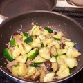 ちゃとぷうさん's cooksnap of when they made ズッキーニと茄子としめじの炒め物.