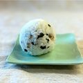 かっちゃん杉's cooksnap of when they made わかめとうめこ（梅干し）のおにぎり.