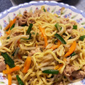 akoママクック's cooksnap of when they made ごま油と胡麻で☆ニラともやしの塩焼きそば.