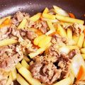 あっくん５９'s cooksnap of when they made うまっ！簡単牛バラとじゃがいも炒め♪.