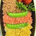 TAIkid's cooksnap of when they made 母の三色そぼろ弁当.