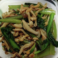 クックCAW66D☆'s cooksnap of when they made あと１品♪小松菜とシメジのバター醤油炒め.