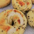 ☆れもきち's cooksnap of when they made ごま、バジルチーズの2種 ベーグル.