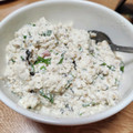 ちっず's cooksnap of when they made 【簡単】味付けいらず、梅しそ白和え.