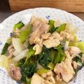 ミアンミアン's cooksnap of when they made 鶏もも肉と新玉ねぎ&チンゲン菜の旨塩炒め.