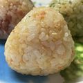 ★なみ☆'s cooksnap of when they made 醤油バターの混ぜ込み鮭おにぎり.