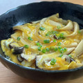 ♡こもれび♡'s cooksnap of when they made 簡単♪エリンギと玉ねぎの卵とじ.