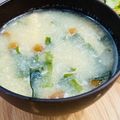 ariyuch's cooksnap of when they made 豆腐となめこおろしのお味噌汁.