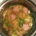 Ruriluru's cooksnap of when they made うまっ☆白菜と肉団子のお味噌汁.