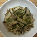 かおり♡♡♡'s cooksnap of when they made 最強ヘルシー！きのことめかぶの和え物.