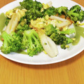 えりこ82☆'s cooksnap of when they made ブロッコリーとちくわと卵の中華風炒め.