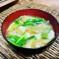 料理男子部🍻's cooksnap of when they made 豆富と油揚げ・ニラの味噌汁.