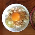 Ruriluru's cooksnap of when they made 鮭フレークの卵かけ丼簡単過ぎ♪.
