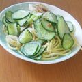 えりこ82☆'s cooksnap of when they made ちくわ&きゅうりのごまマヨdeサラスパ.