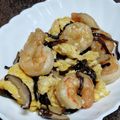 cyobindish's cooksnap of when they made 椎茸ときくらげと海老の炒め物.