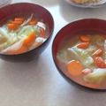 きらり流れ星's cooksnap of when they made キャベツと人参の味噌汁☆.