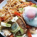 ふか谷's cooksnap of when they made 横手やきそば風たまごのせやきそば.