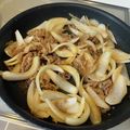 みーつー's cooksnap of when they made おいしい新玉ねぎたっぷり♪の豚丼.