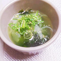 めみたん☆'s cooksnap of when they made 玉葱とろり♪のワカメスープ.