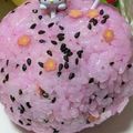 ゆけり３兄弟's cooksnap of when they made 〖桜でんぶとごま塩おにぎり〗.