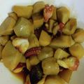 mi_co22's cooksnap of when they made 母の味♡柔らか味しみしみ里芋とタコの煮物.